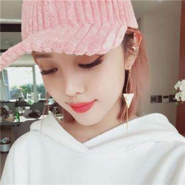 独居少女游戏下载